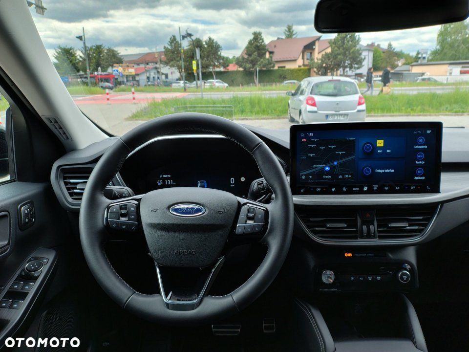 Ford Kuga - 10