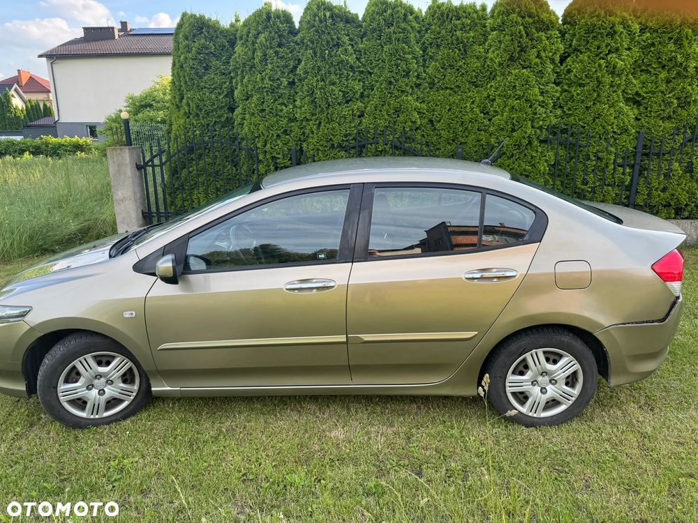 Honda City 1.4 Comfort - 10