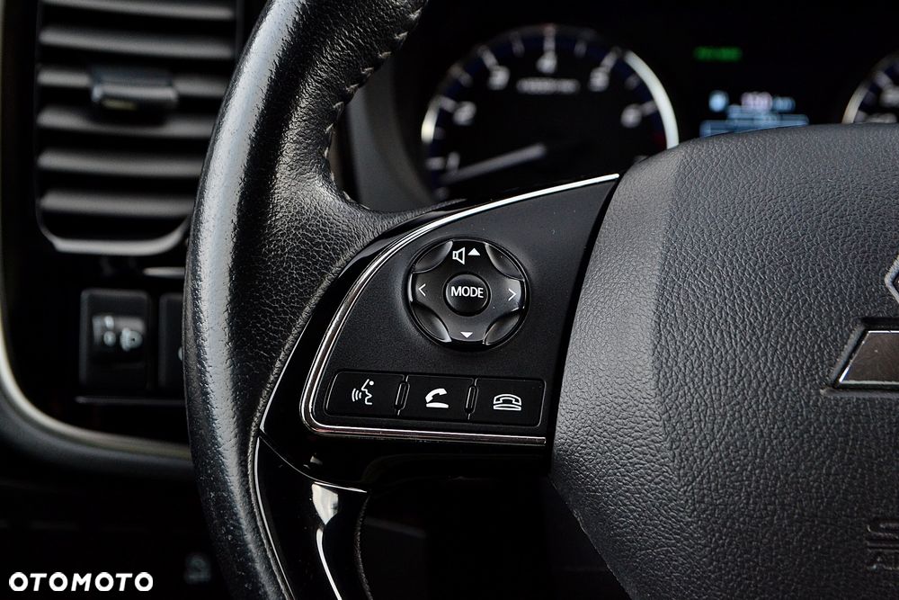 Mitsubishi Outlander 2.0 2WD Diamant - 18