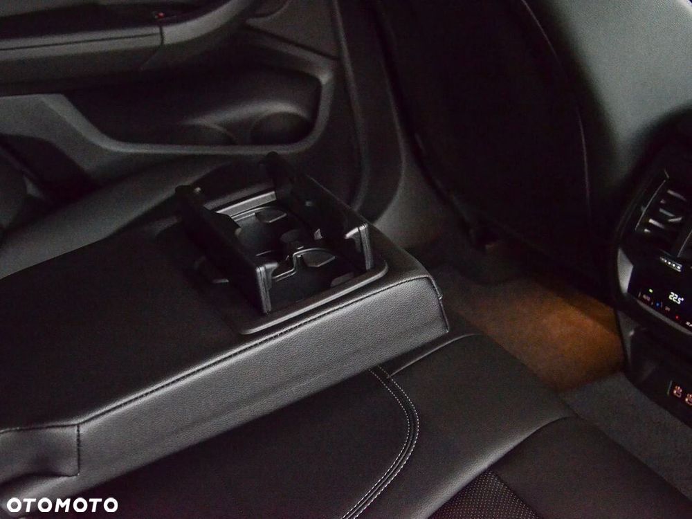 BMW X4 - 28