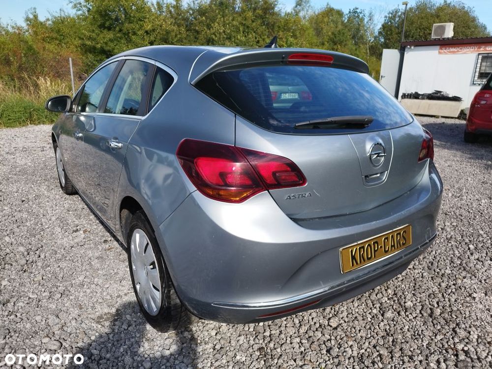 Opel Astra - 4
