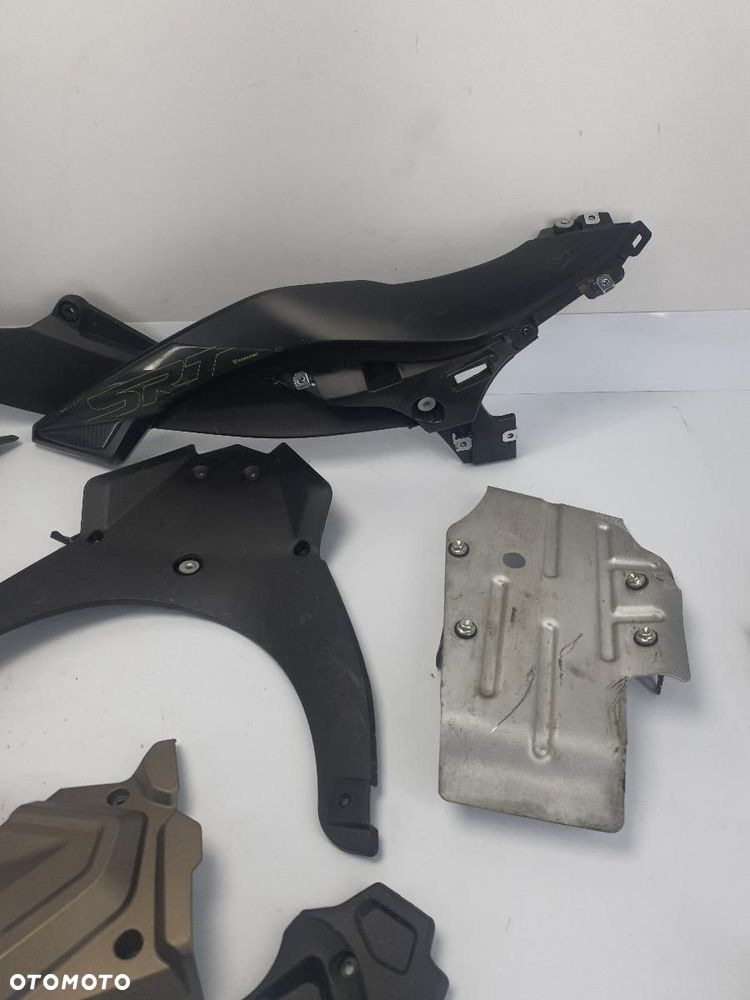 OSŁONA PLASTIK WYPEŁNIENIE OWIEWKA QJMOTOR SRT 650-5E - 3