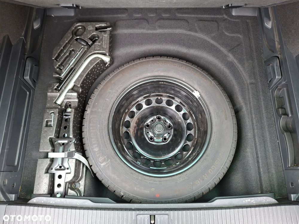 Volkswagen Passat - 27