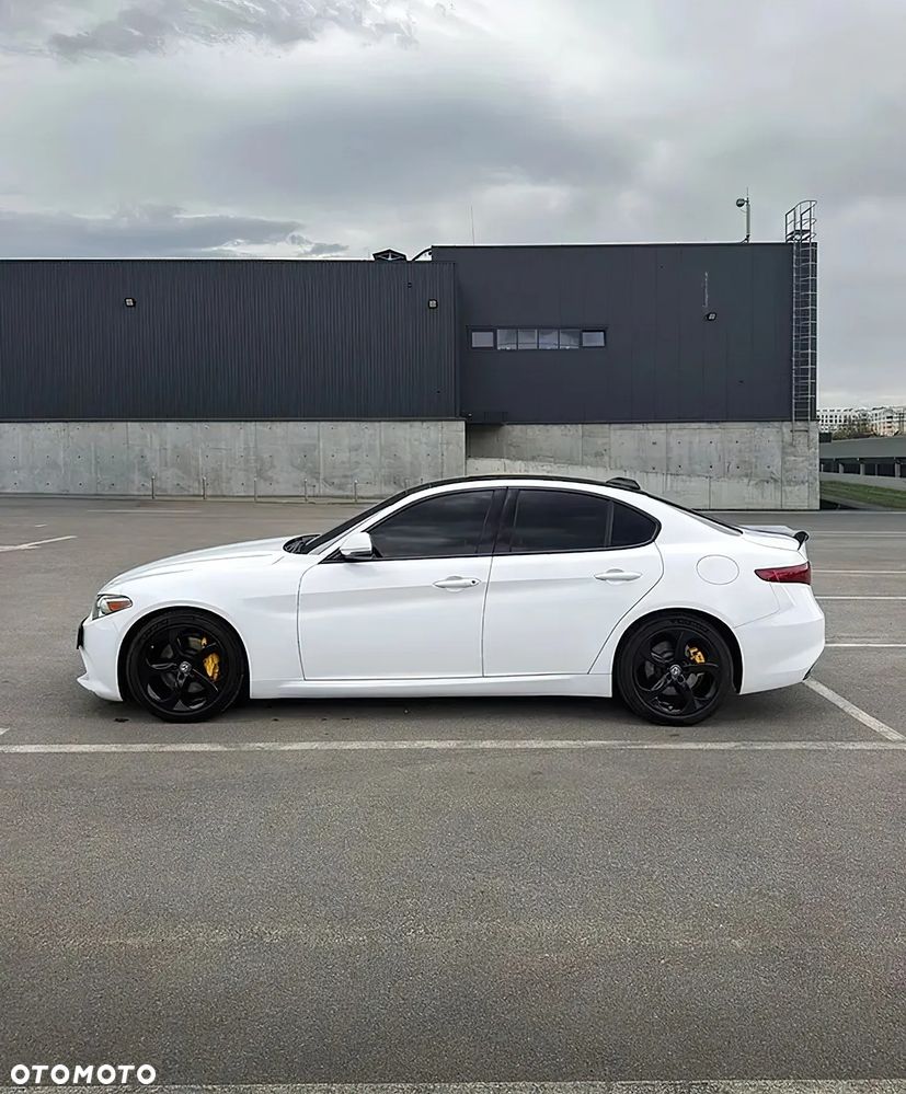Alfa Romeo Giulia - 3