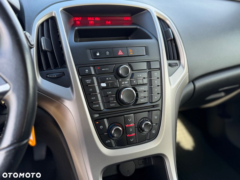 Opel Astra - 11