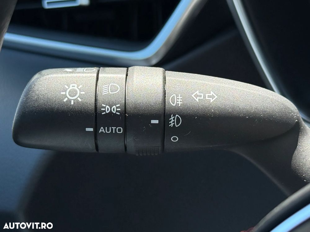 TOYOTA Corolla 2022 — imagine 23