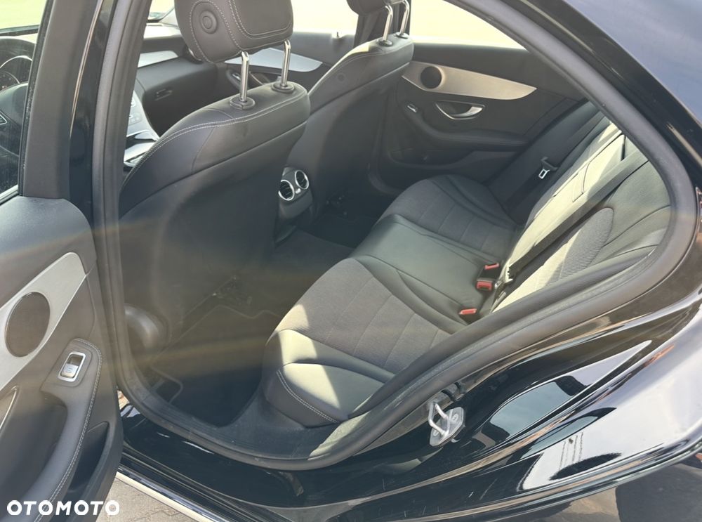 Mercedes-Benz Klasa C 180 9G-TRONIC - 11