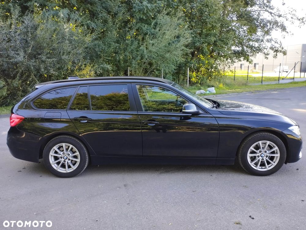 BMW Seria 3 318d - 3