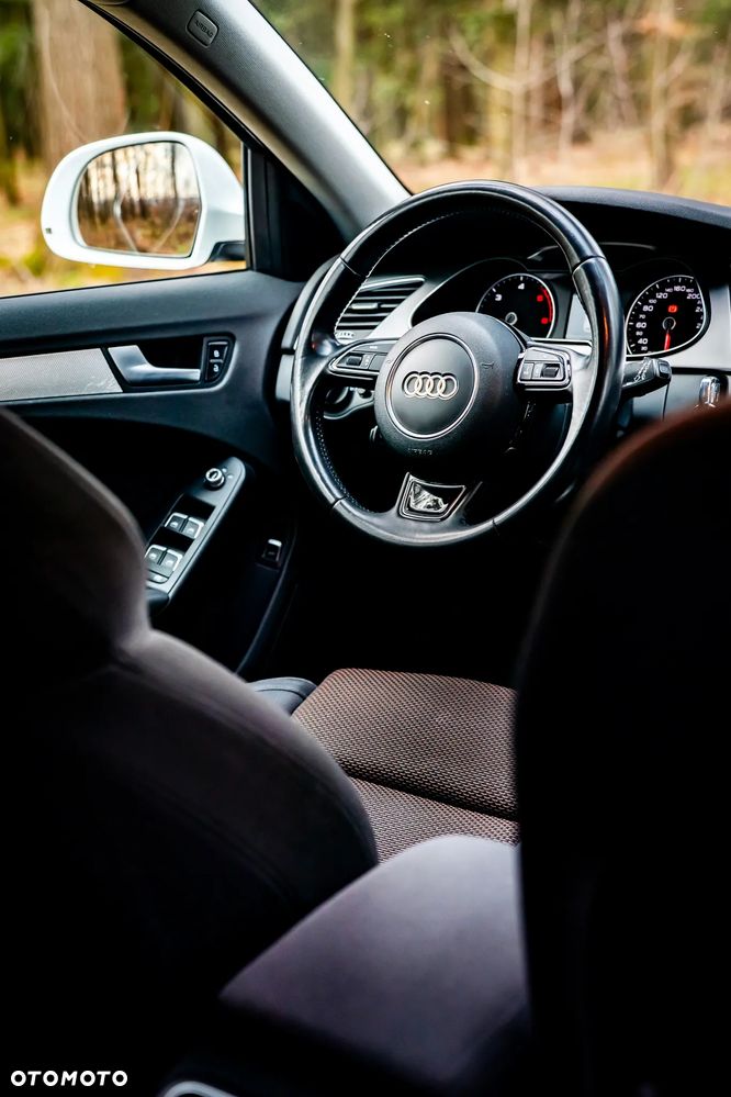 Audi A4 Allroad 2.0 TDI Quattro - 28