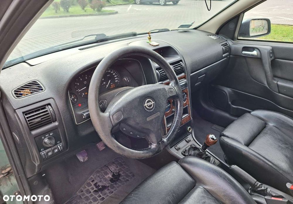 Opel Astra - 16