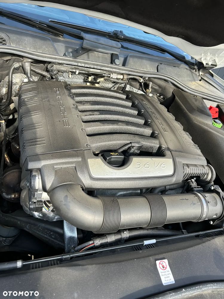 Porsche Cayenne Platinum Edition - 31