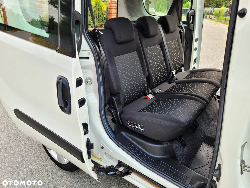 Opel Combo - 21