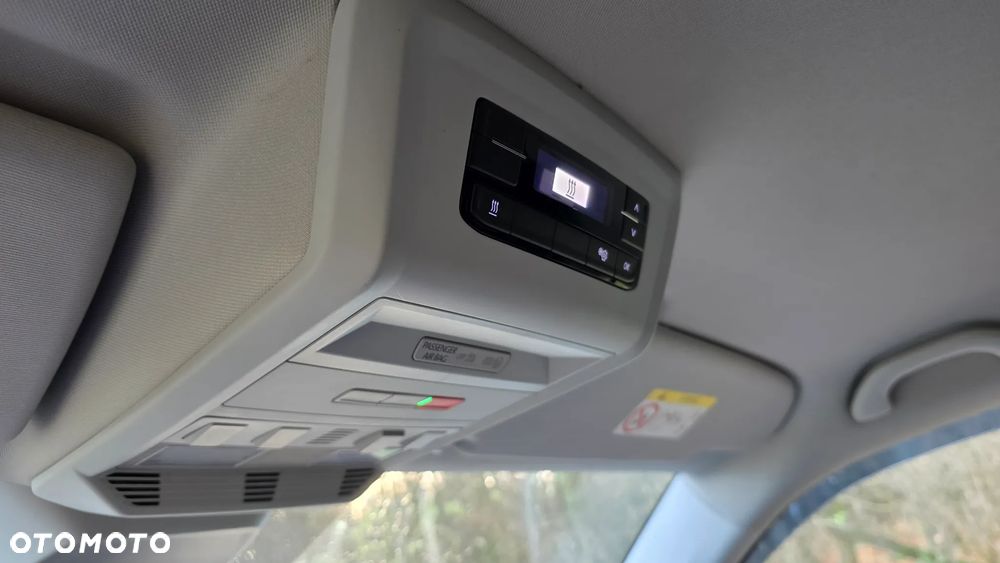 Volkswagen Multivan 2.0 TDI L1 Highline DSG - 8