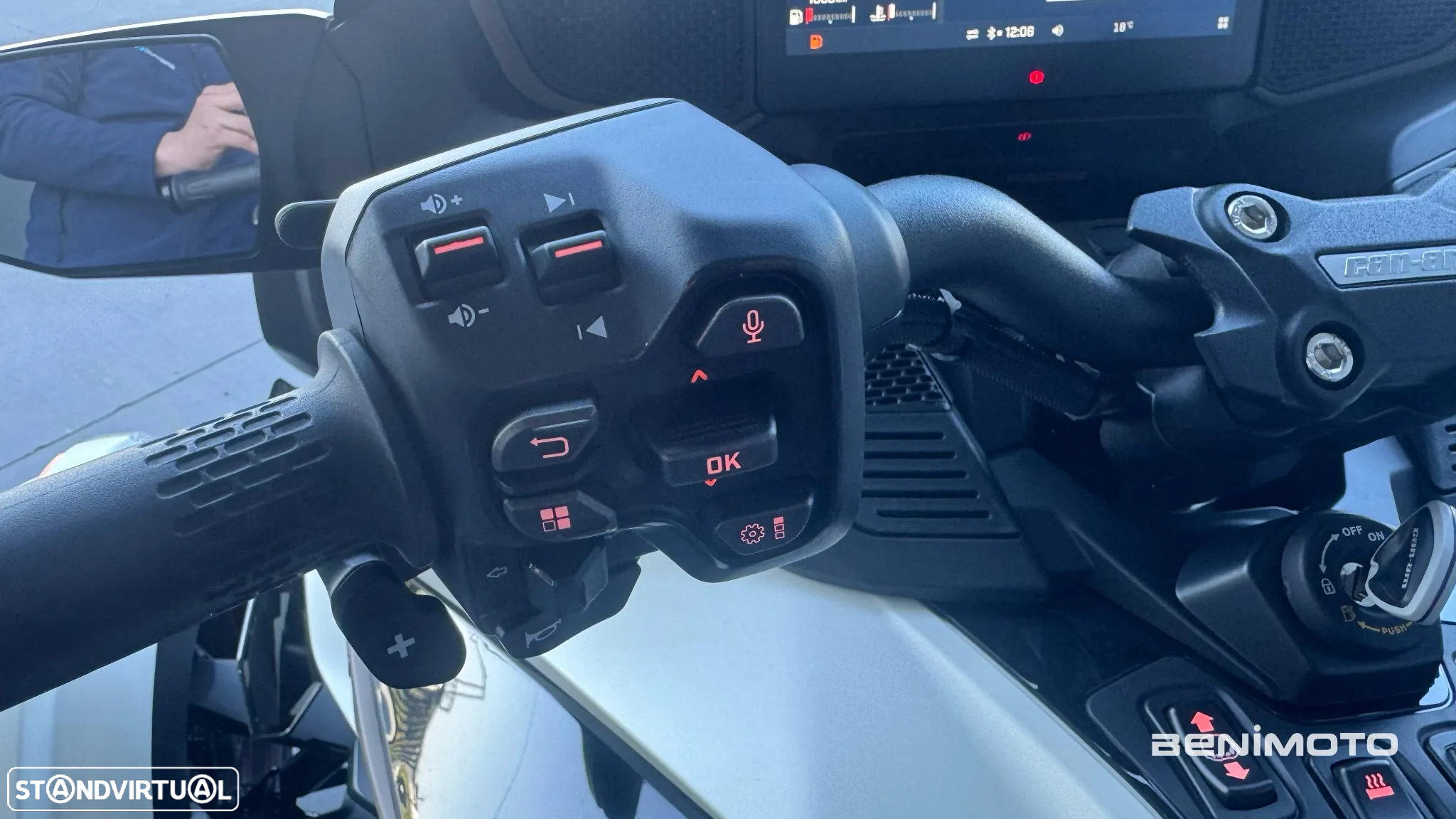 Can-Am Spyder RT Limited Sea-To-Sky - 18