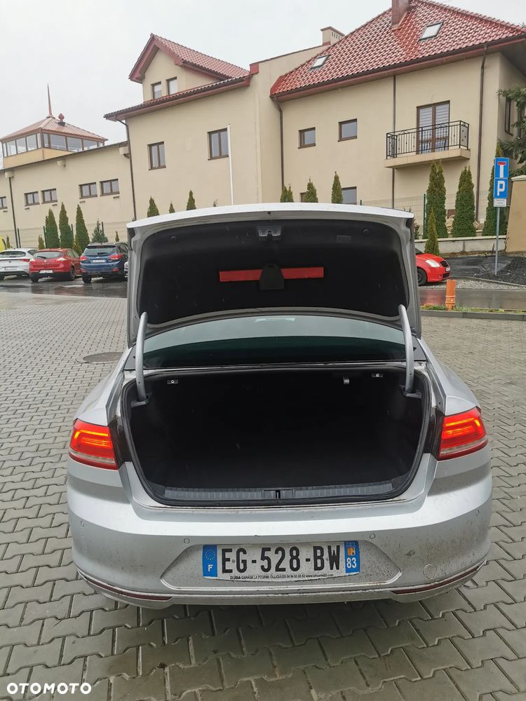 Volkswagen Passat 2.0 TDI (BlueMotion Technology) DSG Comfortline - 10