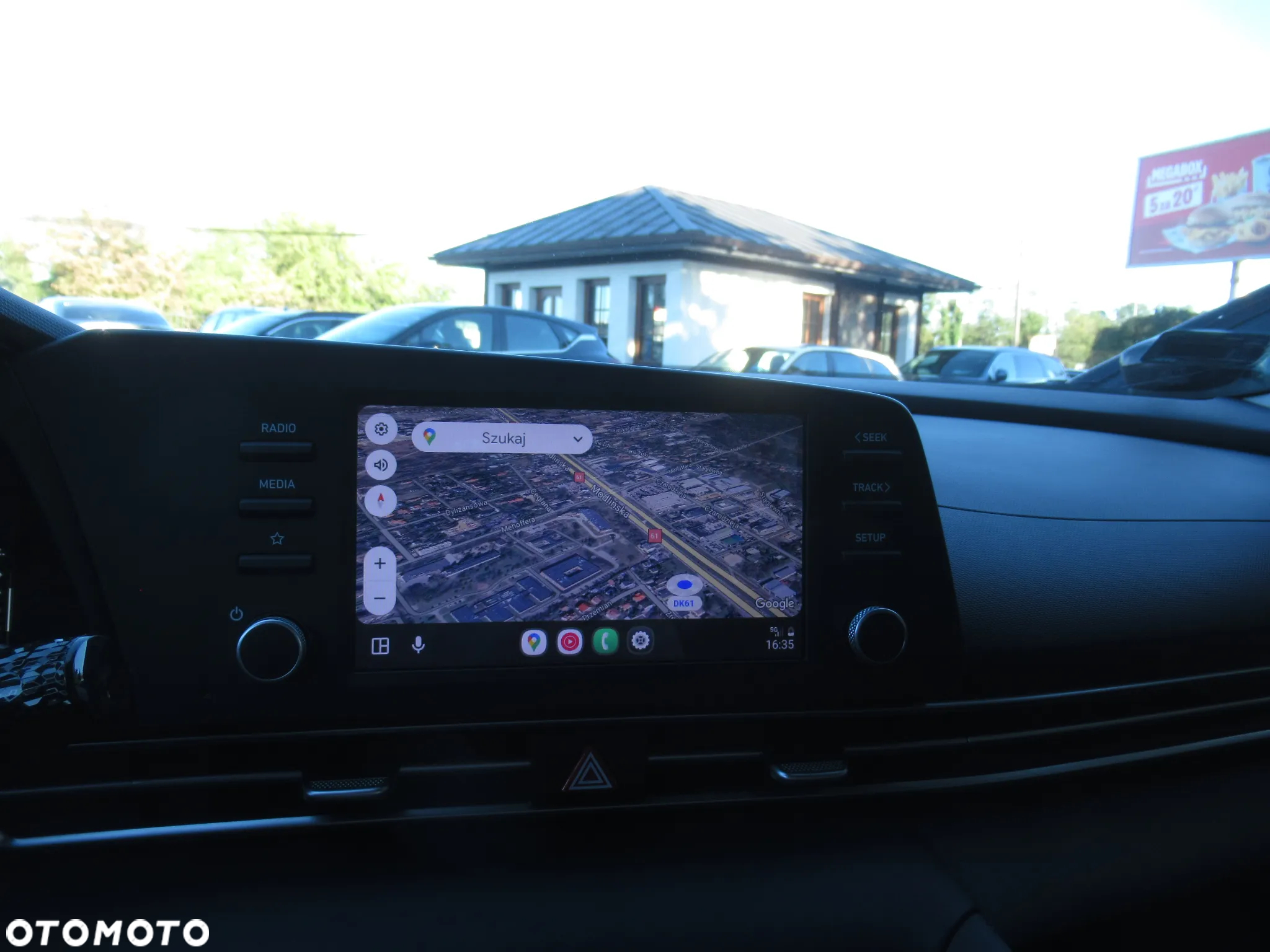 Hyundai Elantra 1.6 Smart CVT - 22