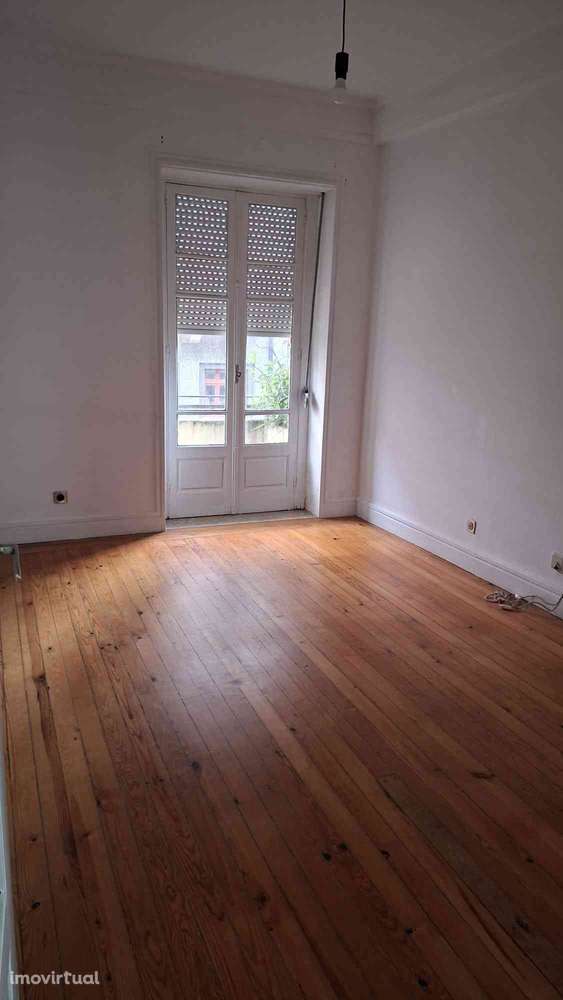 T4 na Rua do Bolhão - Grande imagem: 4/13