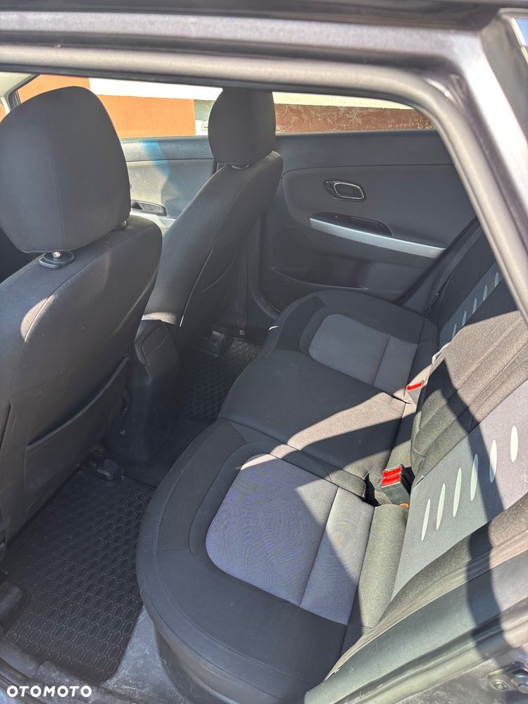 Kia Ceed 1.6 GDI L - 10