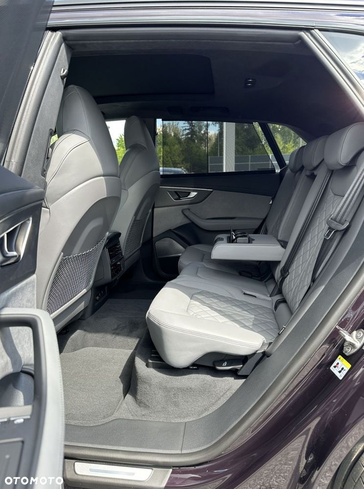 Audi SQ8 - 25