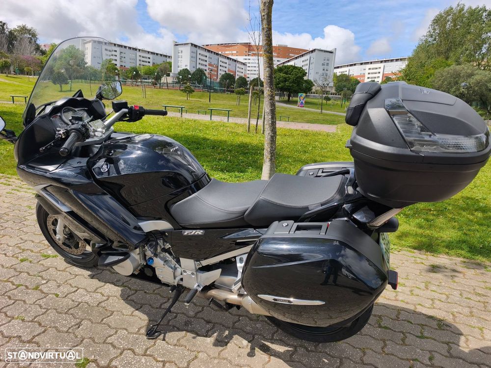 Yamaha FJR 1300 - 17