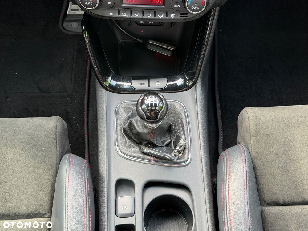 Kia Ceed 1.6 T-GDI GT XL - 19