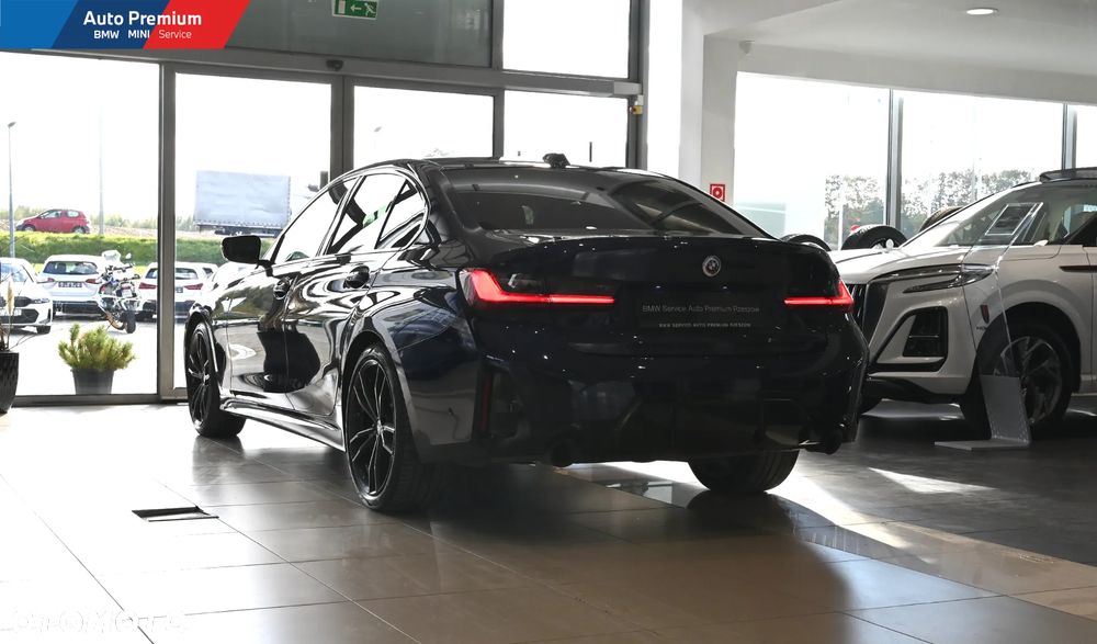 BMW Seria 3 330i xDrive M Sport - 17