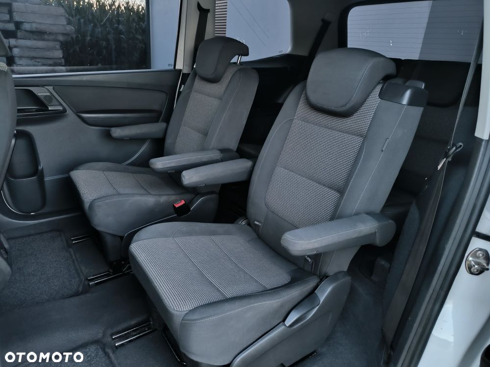 Volkswagen Sharan - 8