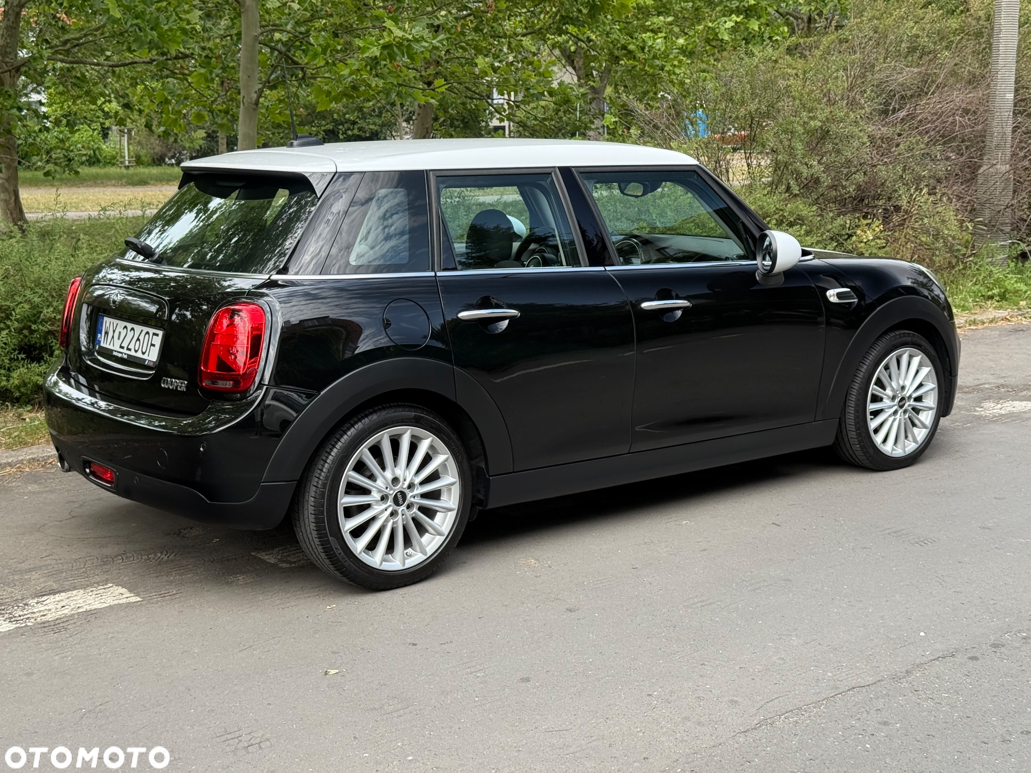 MINI Cooper Standard - 8
