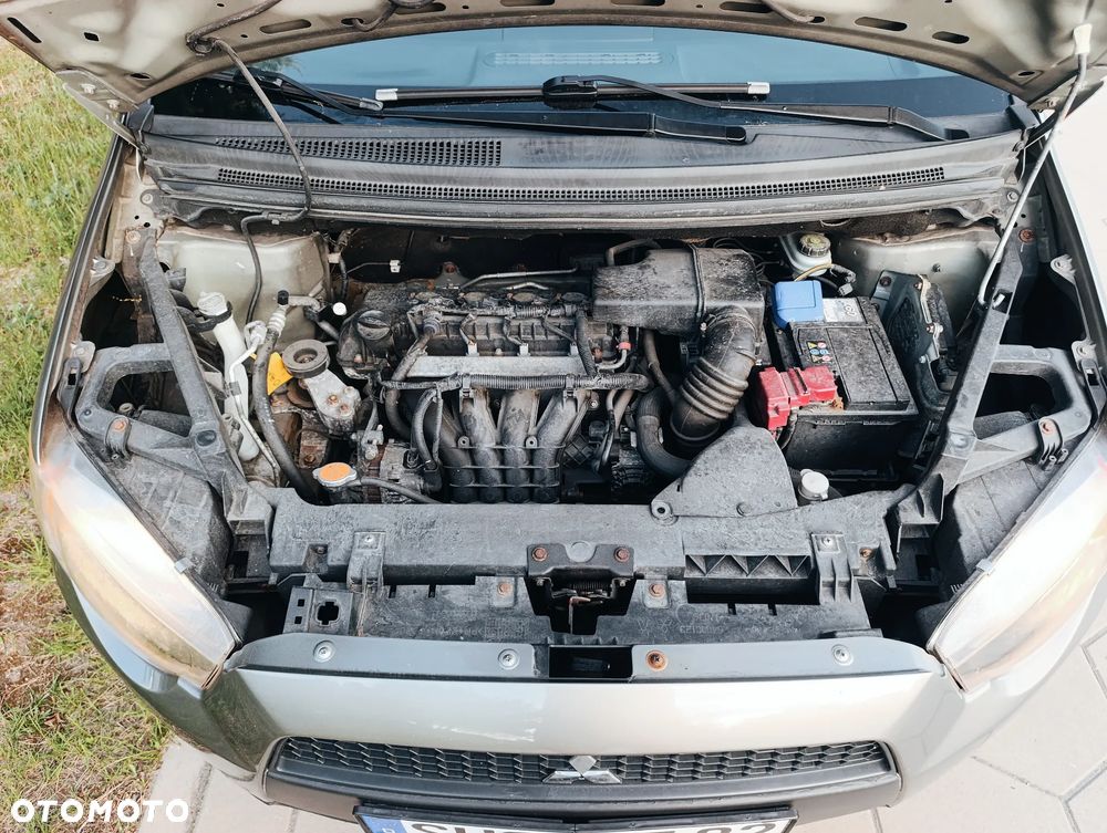 Mitsubishi Colt - 18