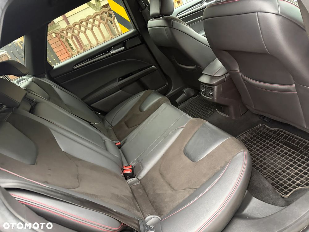 Ford Mondeo 2.0 Hybrid ST-Line X - 35