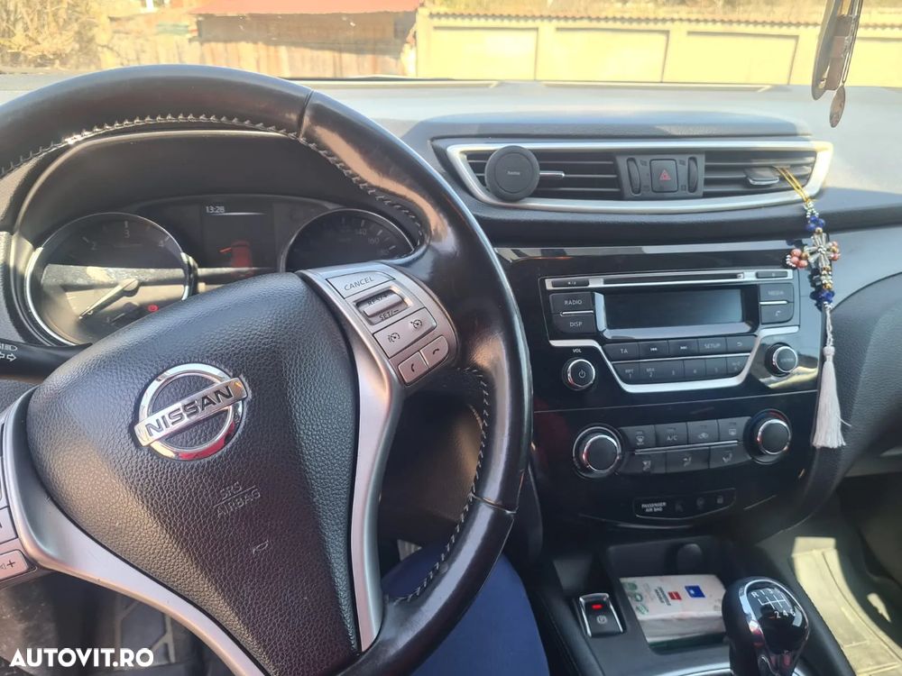 Nissan Qashqai 1.6 DCI 4 x 4 DPF Start/Stop tekna - 10
