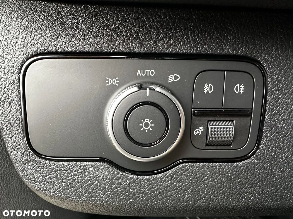 Mercedes-Benz Sprinter 319 CDI Furgon SELECT - 11