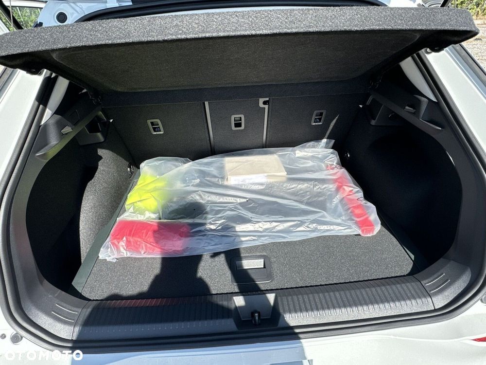 Volkswagen T-Roc 1.5 eTSI Life DSG - 18