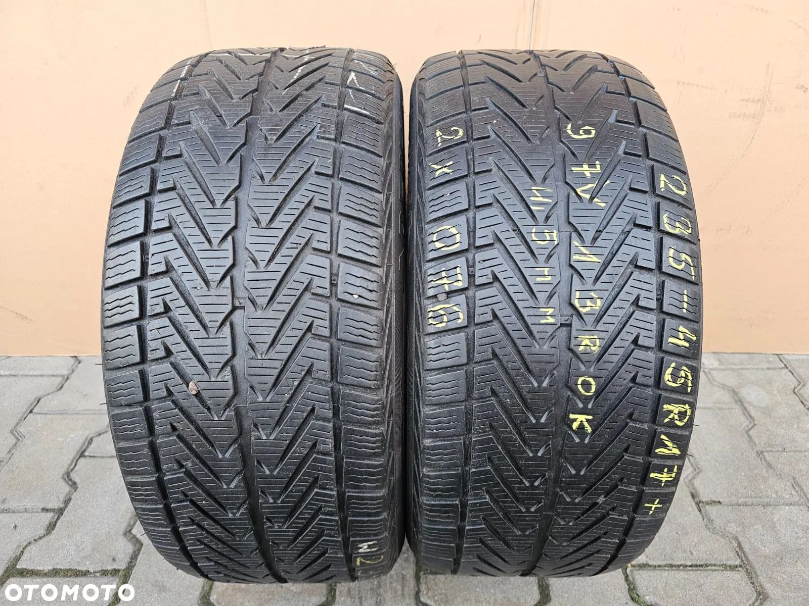 (O76) 235/45R17 97V 4,5mm 13r / Vredestein Wintrac Xtreme - 1