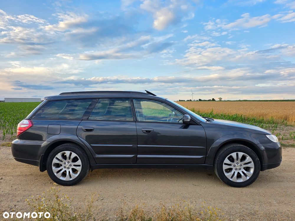 Subaru Outback - 6
