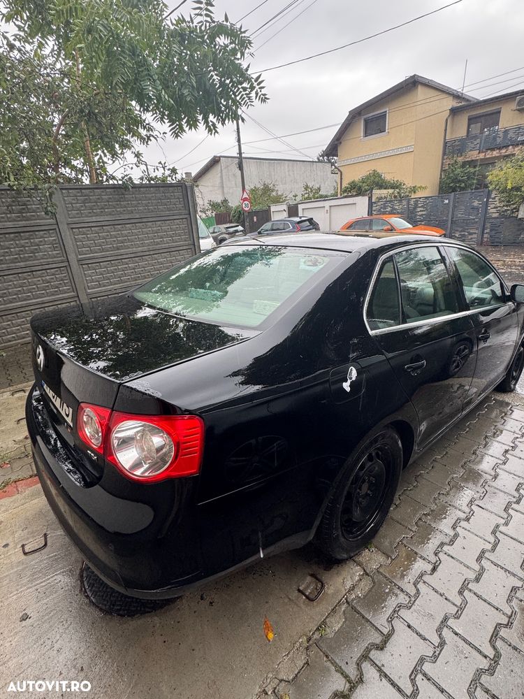 Volkswagen Jetta 1.9 TDI DPF Comfortline - 7
