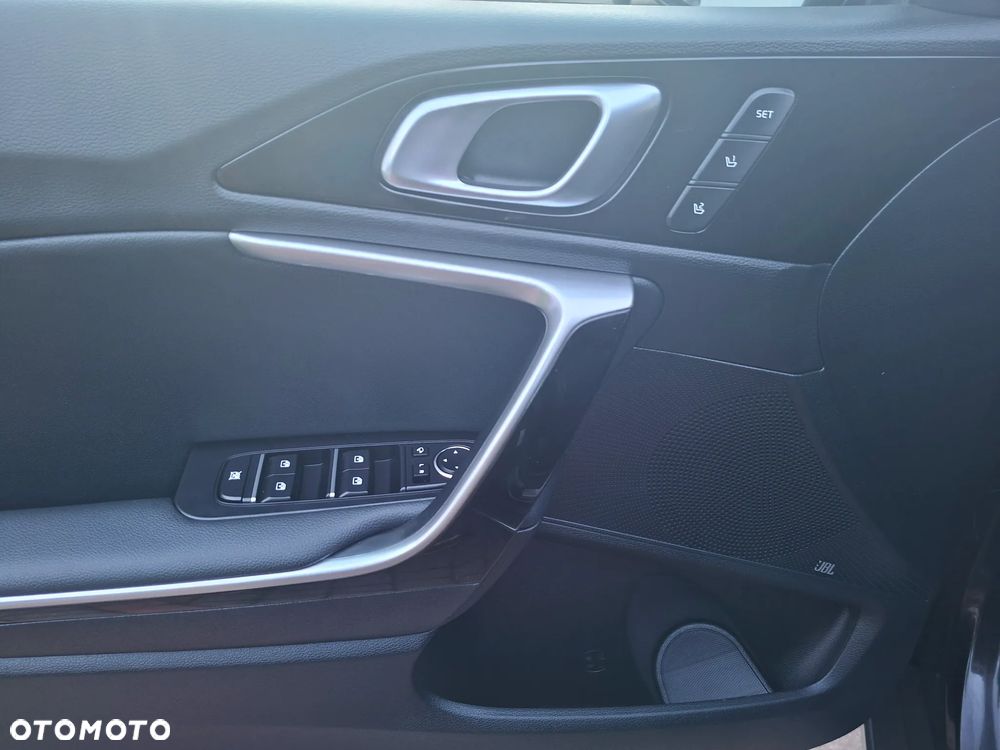 Kia XCeed - 21