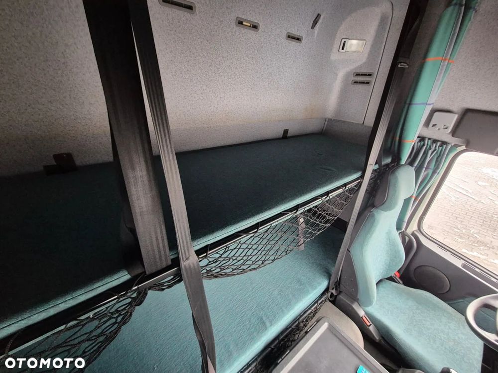 Volvo FM 7 / DO PRZEWOZU BYDŁA I KONI / 5 MIEJSC / POMIESZCZENIE MIESZKALNE / 1 WŁ / SUPER STAN / NIE ZAWODNE VOLVO / OKAZJA RYNKOWA! - 22