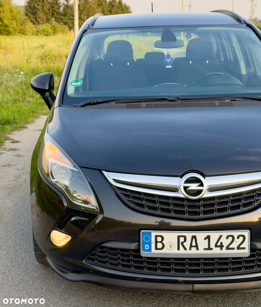 Opel Zafira 1.4 T Cosmo - 24