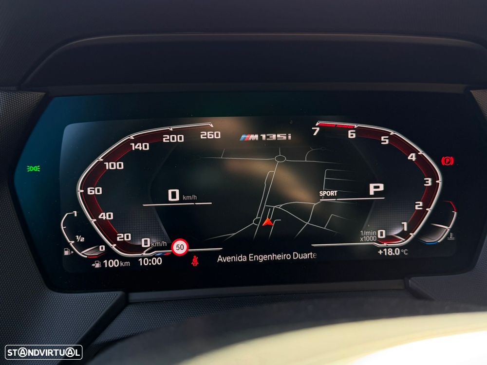 BMW M135i xDrive - 34