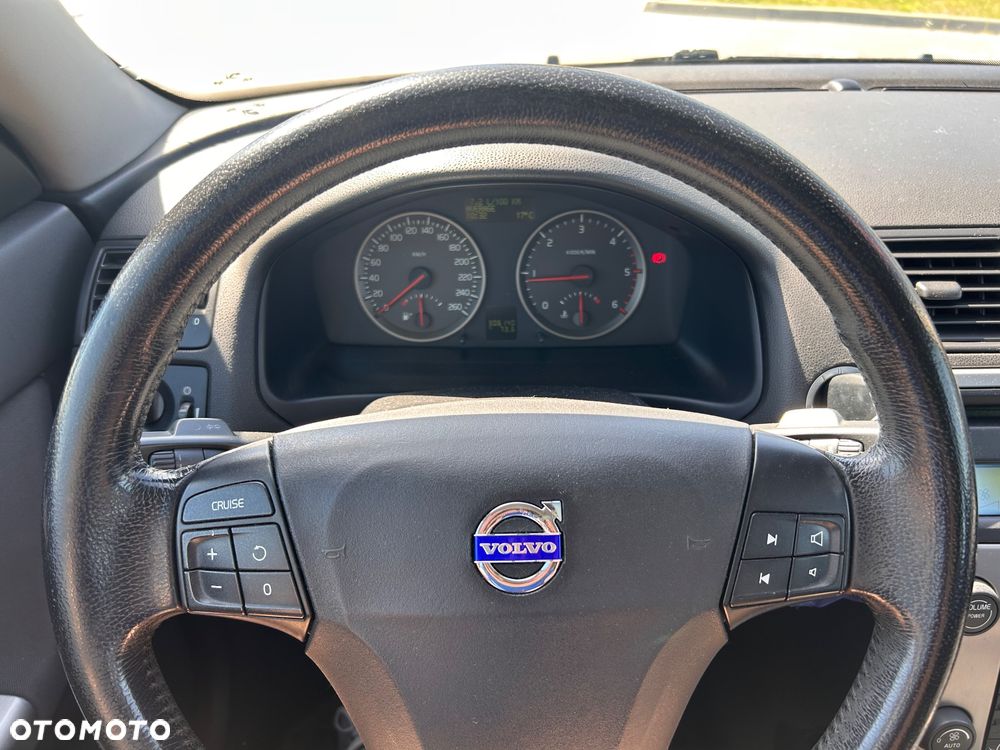 Volvo V50 2.0D Momentum - 11