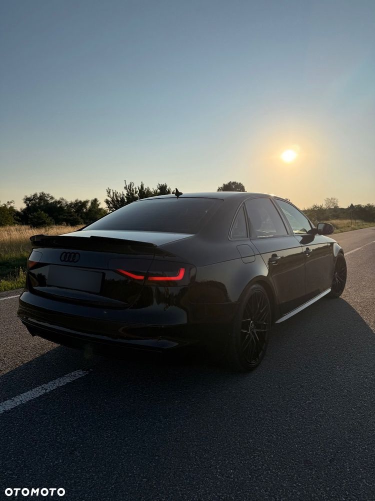 Audi A4 Limousine 2.0 TDI - 4