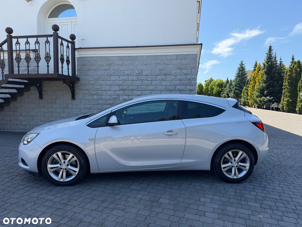 Opel Astra 1.4 Turbo - 4
