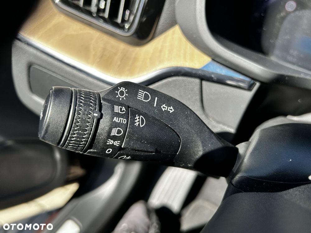 Volvo XC 60 - 25