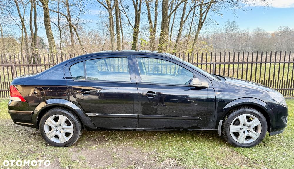Opel Astra 1.6 Enjoy - 9