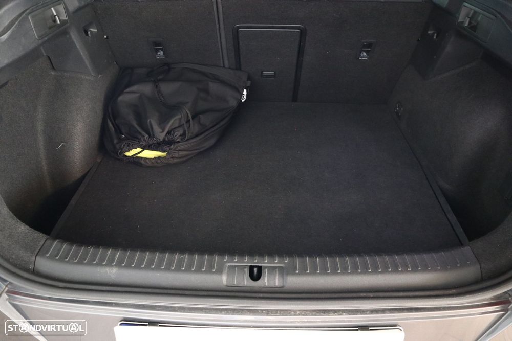 Cupra Formentor 1.4 e-Hybrid Sport DSG - 6