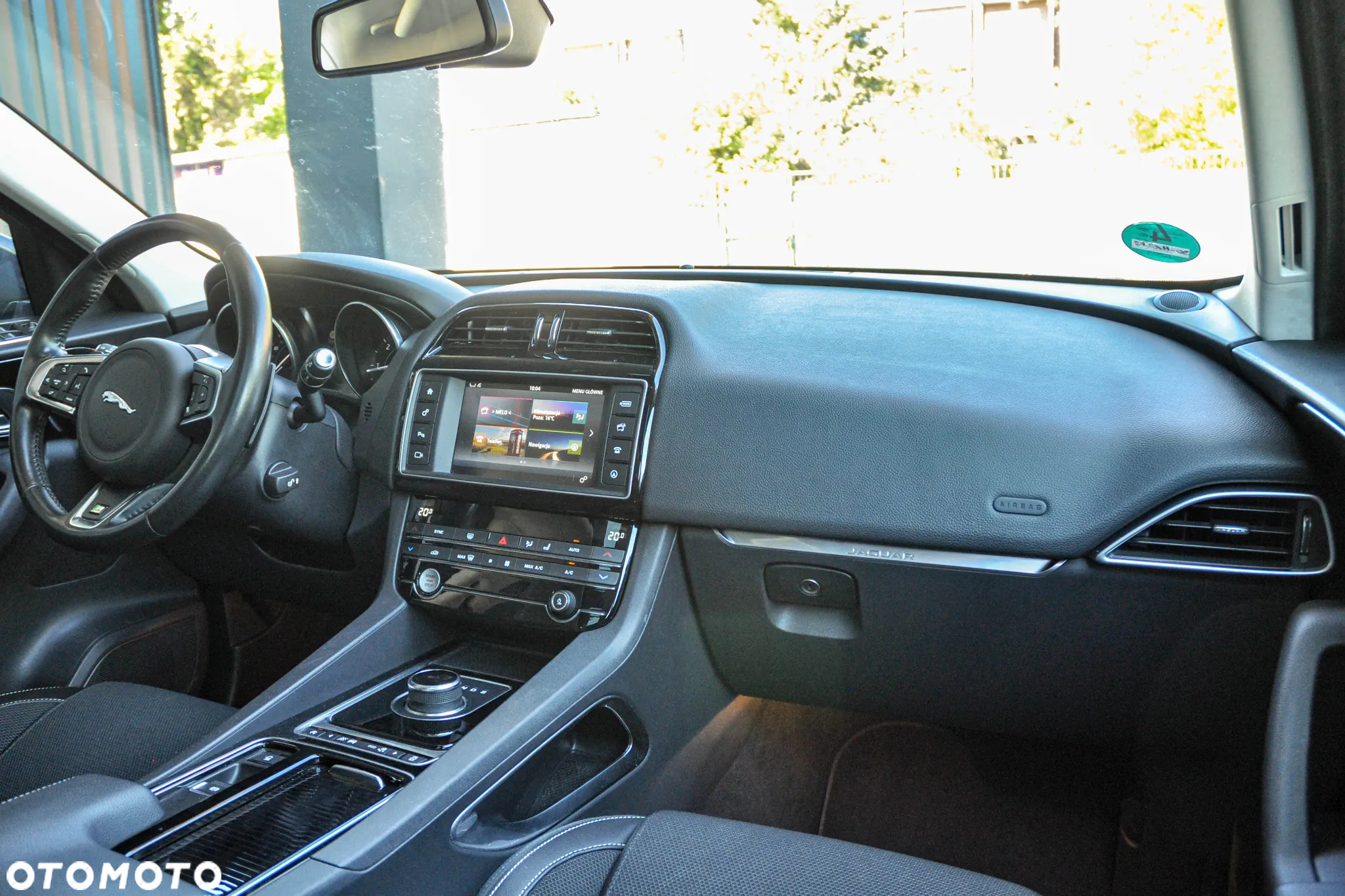 Jaguar F-Pace 2.0 i4D AWD R-Sport - 11