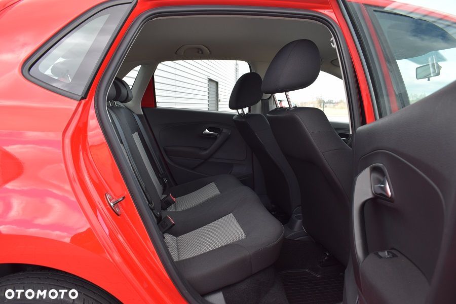 Volkswagen Polo - 12