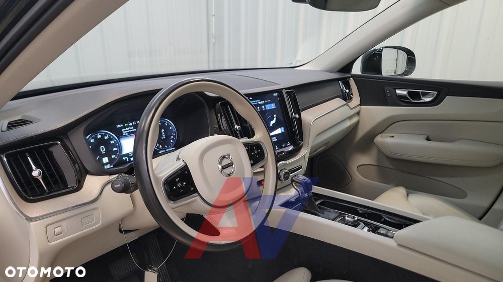 Volvo XC 60 T5 AWD Inscription - 11
