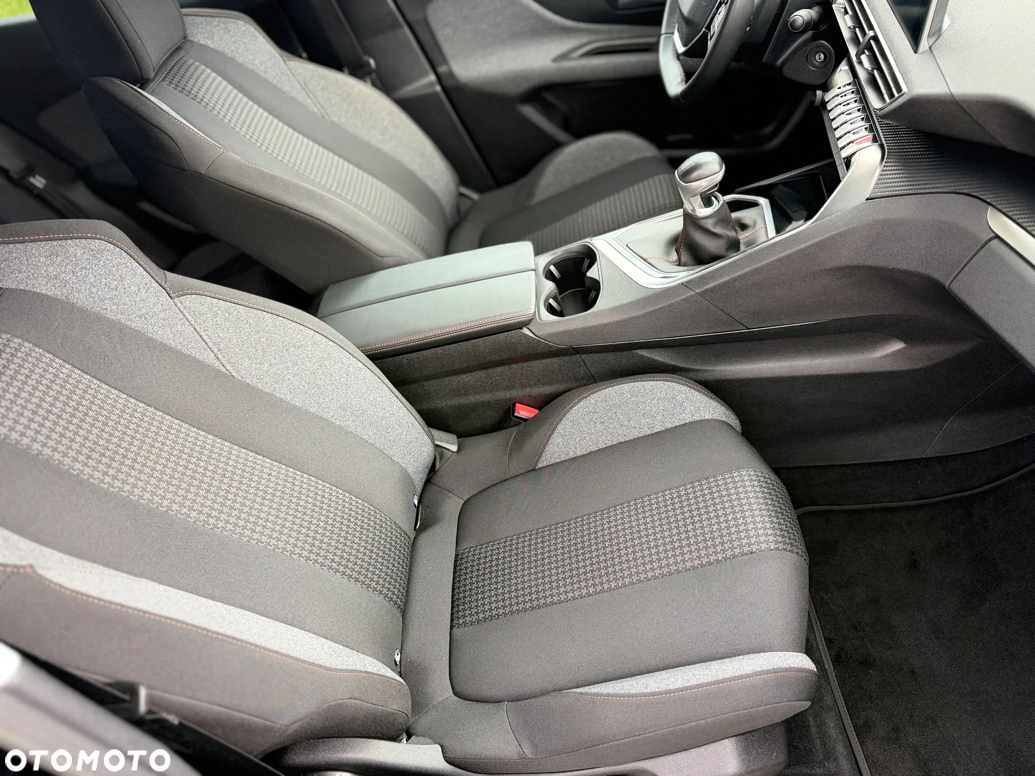 Peugeot 3008 1.2 PureTech GPF Access S&S - 34